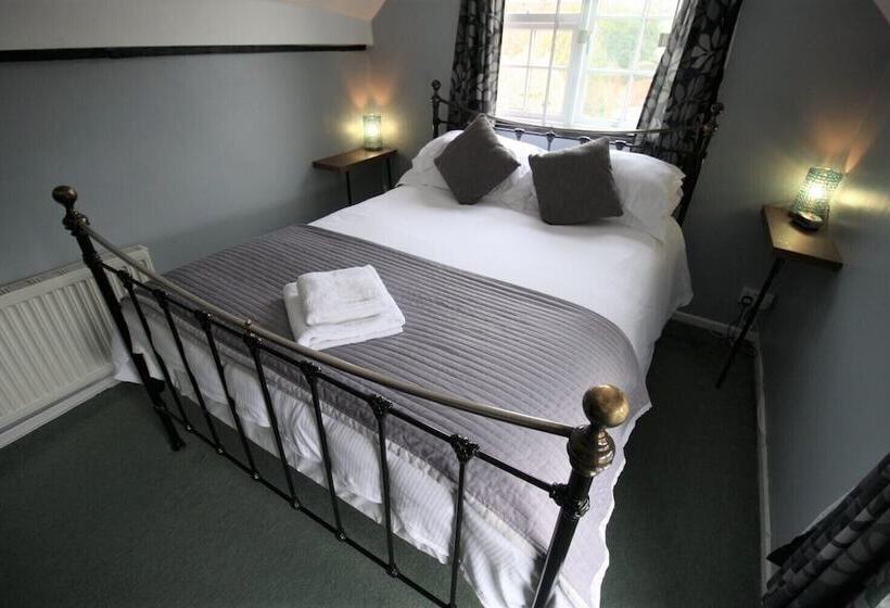 اتاق استاندارد با سرویس بهداشتی مشترک, The Carpenters Arms