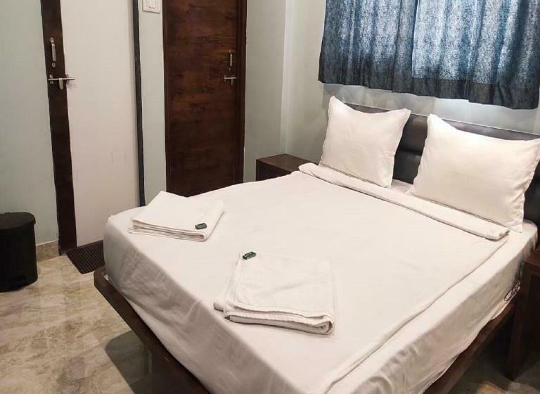 Номер Стандарт, Shankar Residency, Akkalkot
