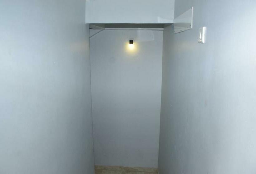 Номер Стандарт, Shankar Residency, Akkalkot
