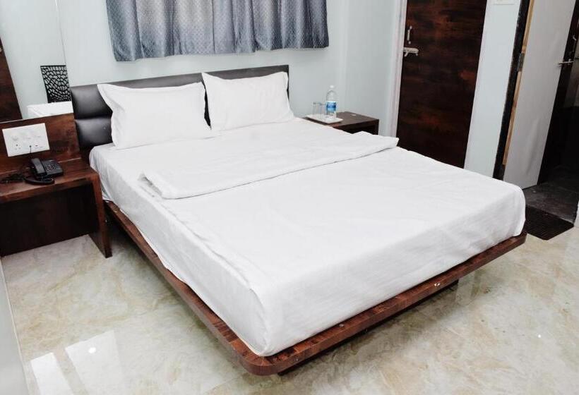 Номер Стандарт, Shankar Residency, Akkalkot