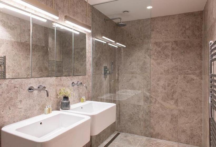 Апартаменты 3 Спальни, Cove Arne Street