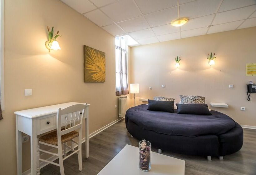 Номер Superior Вид на Сад, Hôtel Des Moulins