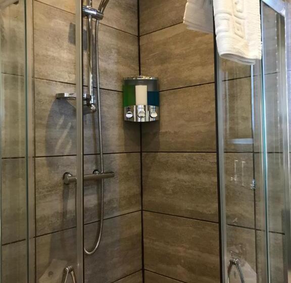 Номер Стандарт, Cassandra Guest House