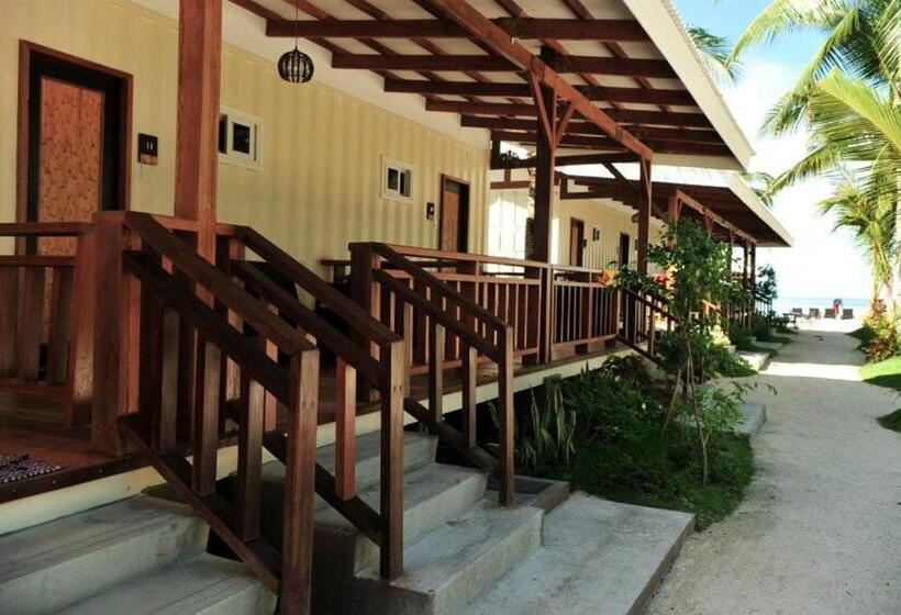 اتاق استاندارد سه تخته با چشم‌انداز, Anika Island Resort
