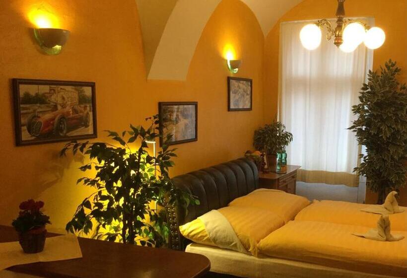 Номер Стандарт, Centrum Tiffany Pension