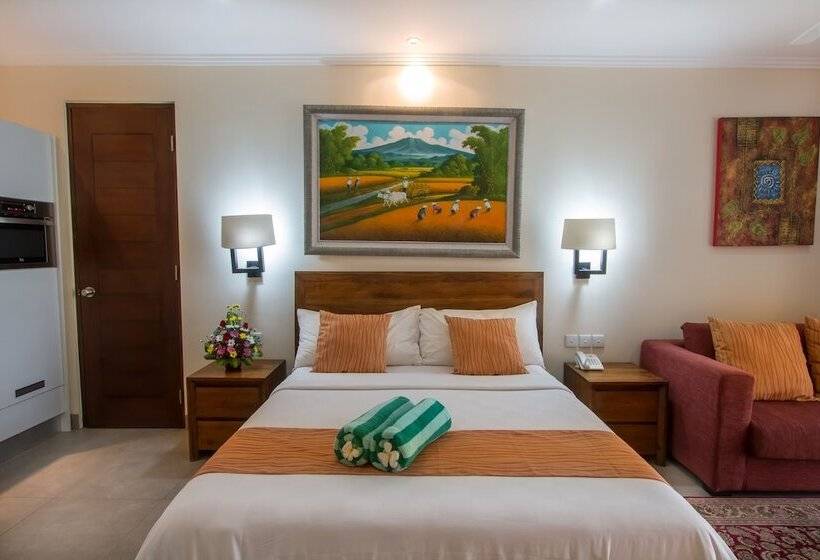 استودیوی استاندارد, Peninsula Bay Resort