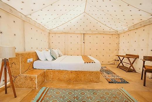 디럭스 룸, Tokyo Desert Camp