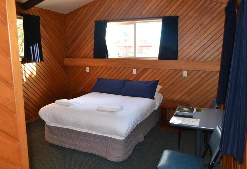 Номер Стандарт, Chateau Backpackers & Motels