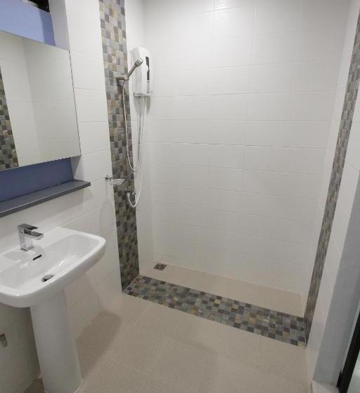 Номер Стандарт с Балконом, Eazy Motel B.a.n.g.n.a