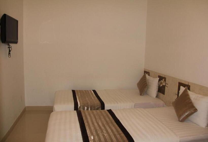 اتاق سوپریور, Sunny Hotel Ho Chi Minh