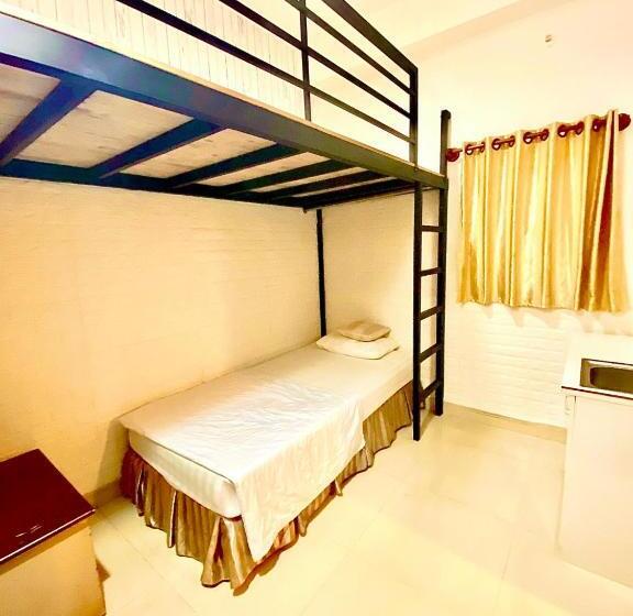 استودیوی استاندارد, Sunny Hotel Ho Chi Minh