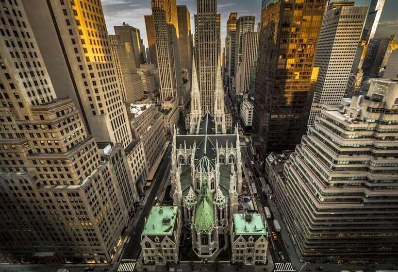 سوئیت 2 خوابه, The Towers At Lotte New York Palace