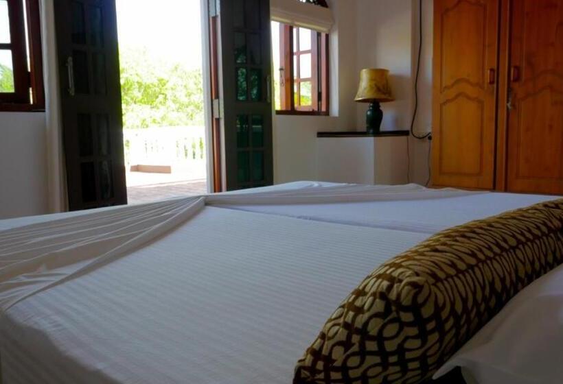 디럭스 스위트, Sagarika Beach Hotel