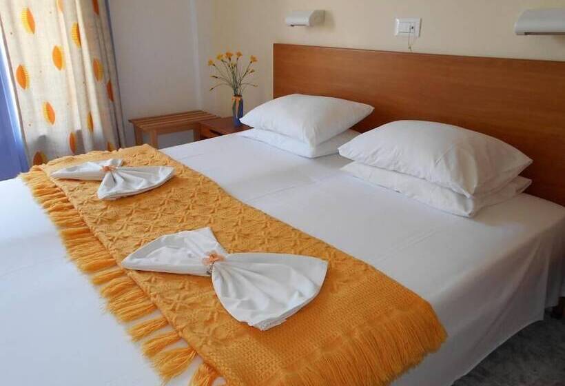 Номер Стандарт, Florida Hotel & Apartments   Adults Only
