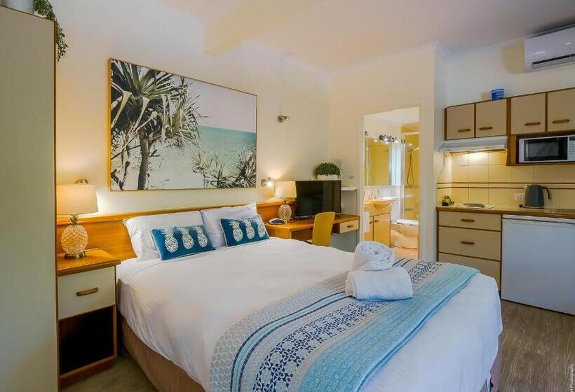 Студия Стандарт Вид на Море, Boat Harbour Studio Apartments And Villas