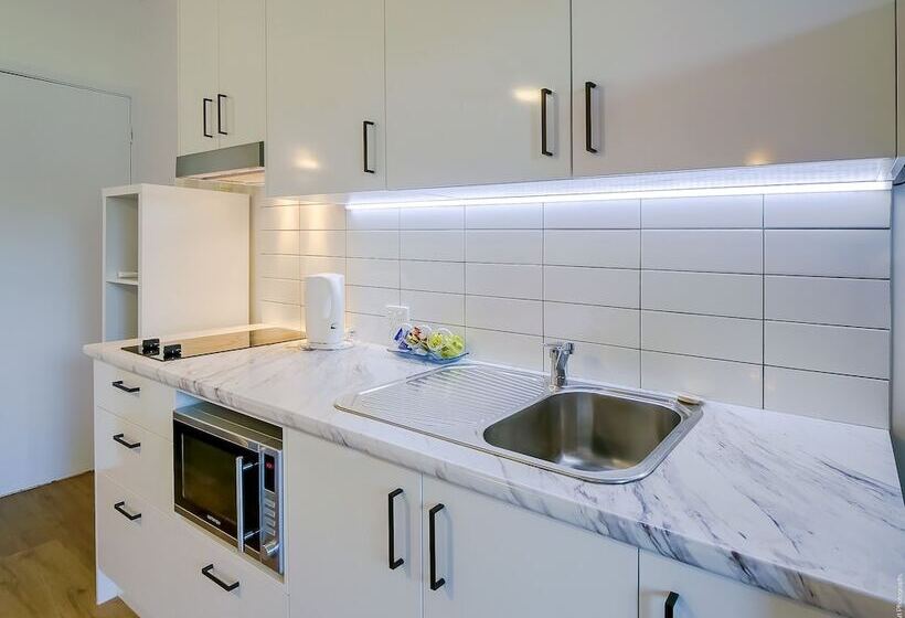 Студия Deluxe, Boat Harbour Studio Apartments And Villas
