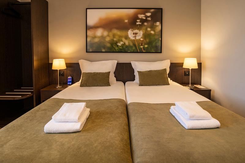 اتاق عادی, Riversuites
