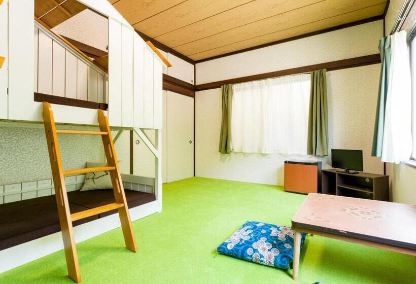 Студия Стандарт, Yuraku Izuoshima  Hostel