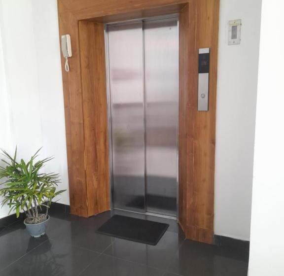 Семейный Номер Deluxe, Marine Tourist Guest House At Negombo Beach