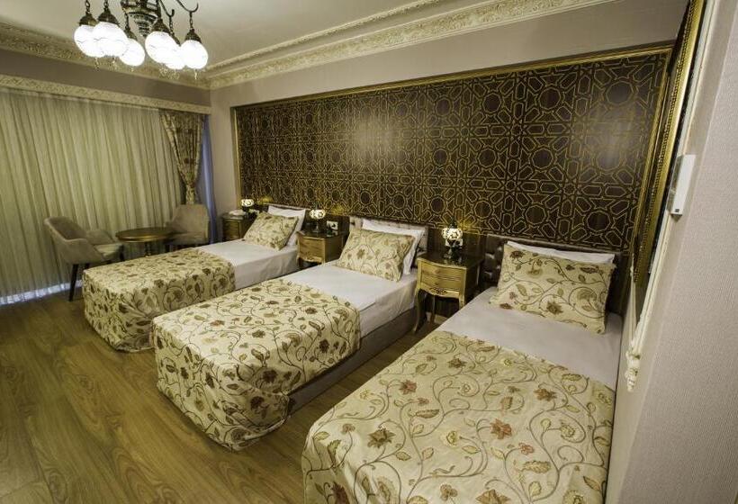 اتاق سه نفره دلوکس با چشم‌انداز دریا, Empire Suite