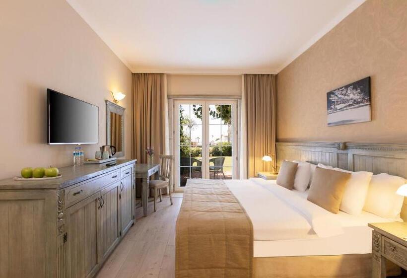 Номер Стандарт с Террасой, Alaçatı Beach Resort