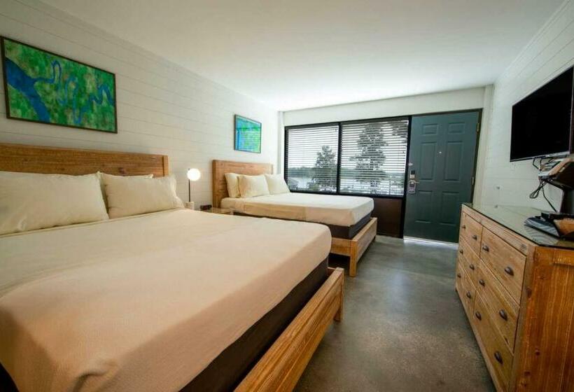 Номер Стандарт Вид на Бассейн, Rivers Rest Resort