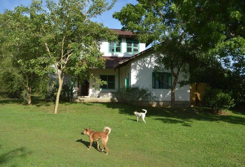 Вилла 1 Спальня Вид на Сад, Back Of Beyond   Wellness Retreat
