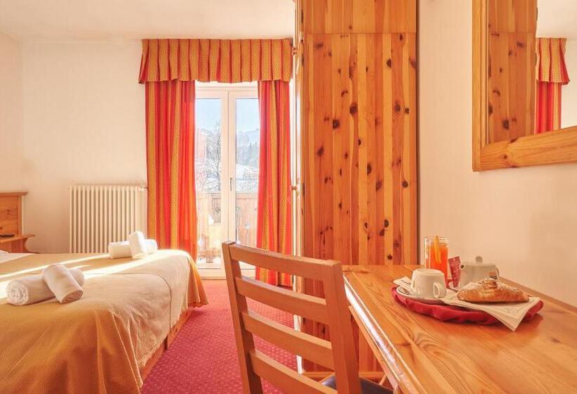 Номер Стандарт Трехместный, Family Hotel Polsa