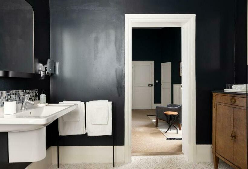 ガーデンビューデラックスルーム, Chateau De La Resle   Design Hotels