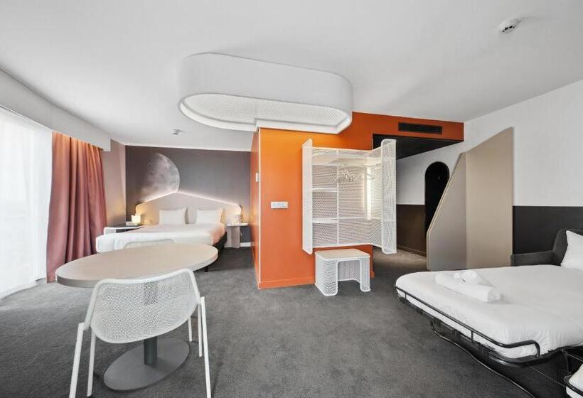 Полулюкс, Ibis Styles Paris Charles De Gaulle Airport