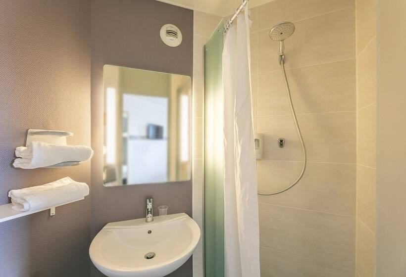 اتاق استاندارد سه نفره, B&b Hotel Poitiers 1 Futuroscope
