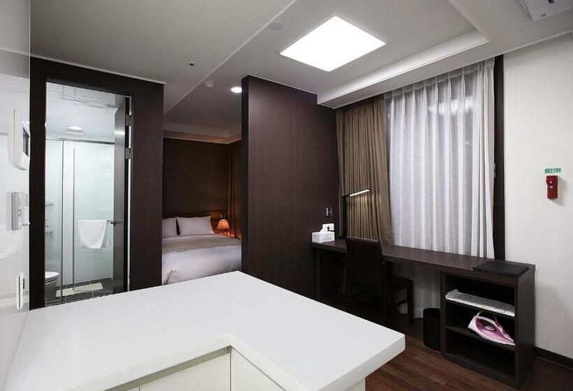 Quarto Deluxe, Urban Place Gangnam