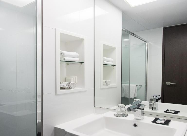 Quarto Estandar, Urban Place Gangnam