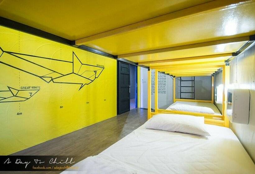 Кровать в Общей Комнате, Monkey Dive Hostel Khaolak