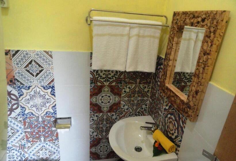Номер Deluxe, Putu Yoga Bungalow