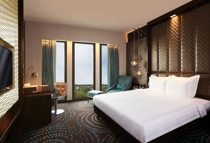 Номер Deluxe, Pullman New Delhi Aerocity An Accor Hotels Brand
