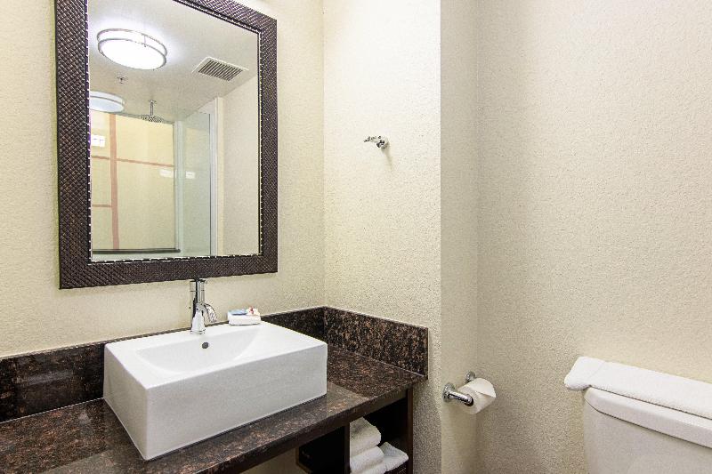 Номер Deluxe, Red Roof Inn Locust Grove