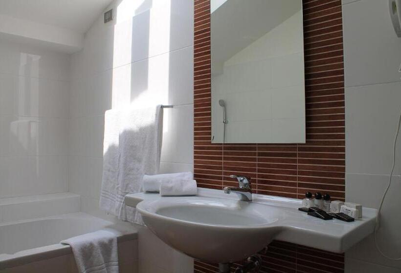 آپارتمان 2 خوابه, Residence Aurora