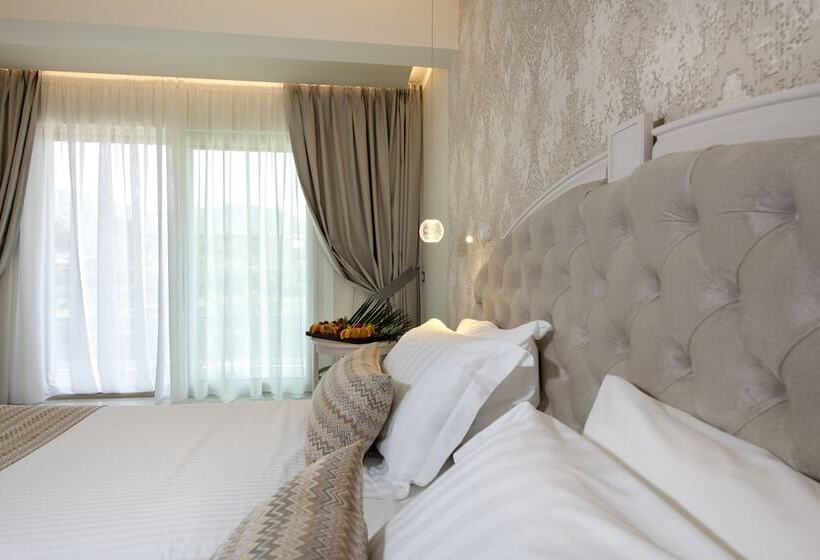 Номер Superior Боковой Вид на Море, Vantaris Luxury Beach Resort