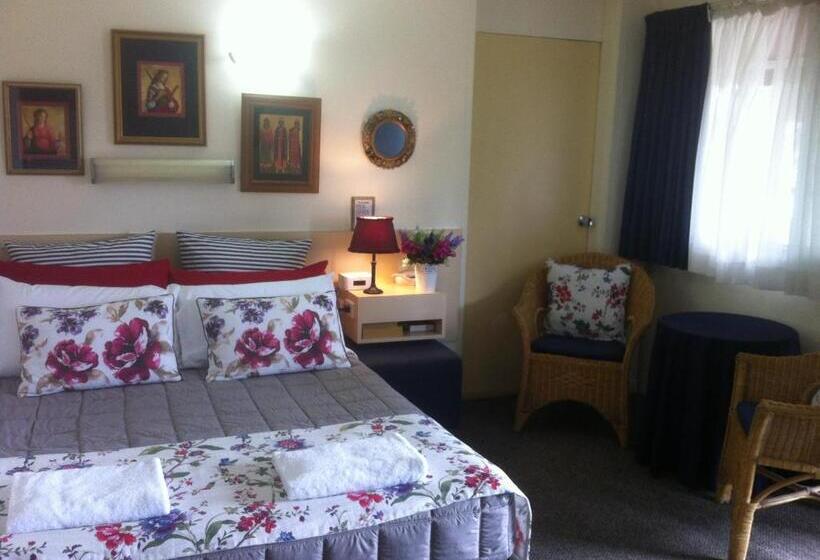 غرفة عائلية, Airport Riverview Motel