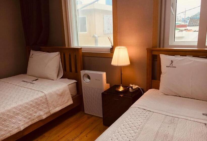 Номер Стандарт Трехместный, Backpackers In Yeosu