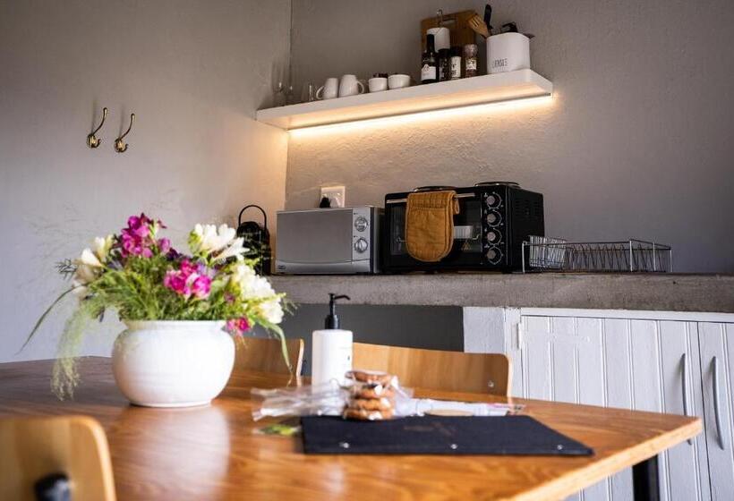 Номер Стандарт, Saronsberg Vineyard Cottages