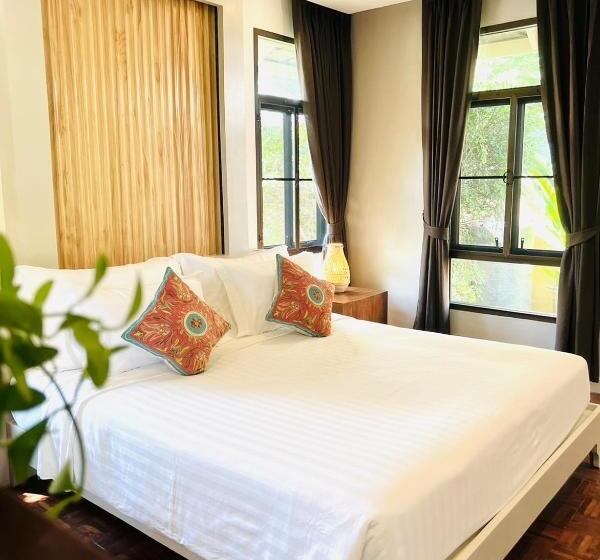 套房带泳池景, Sirarun Resort