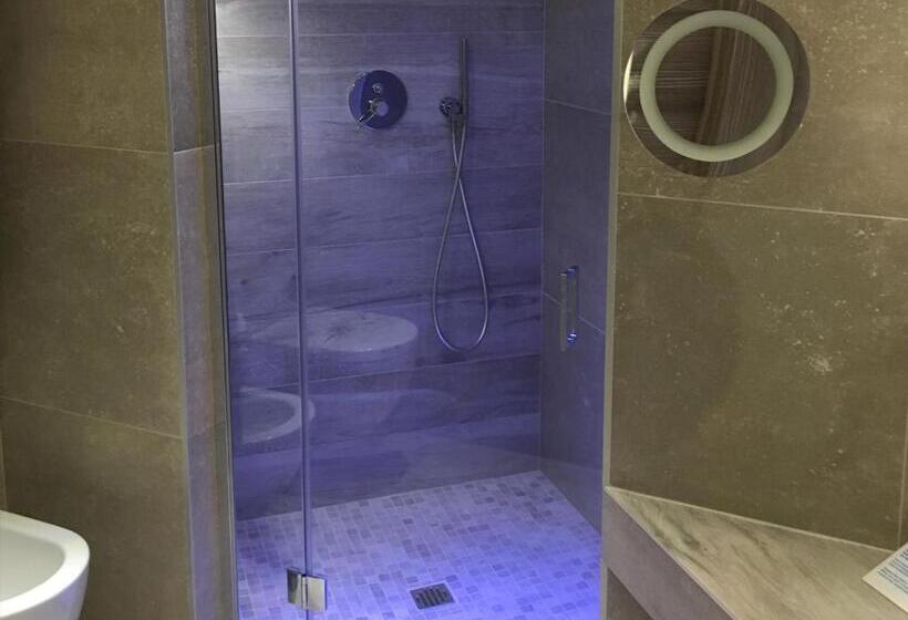 Номер Стандарт, The Green Park Hotel Wellnessspa & Restaurant