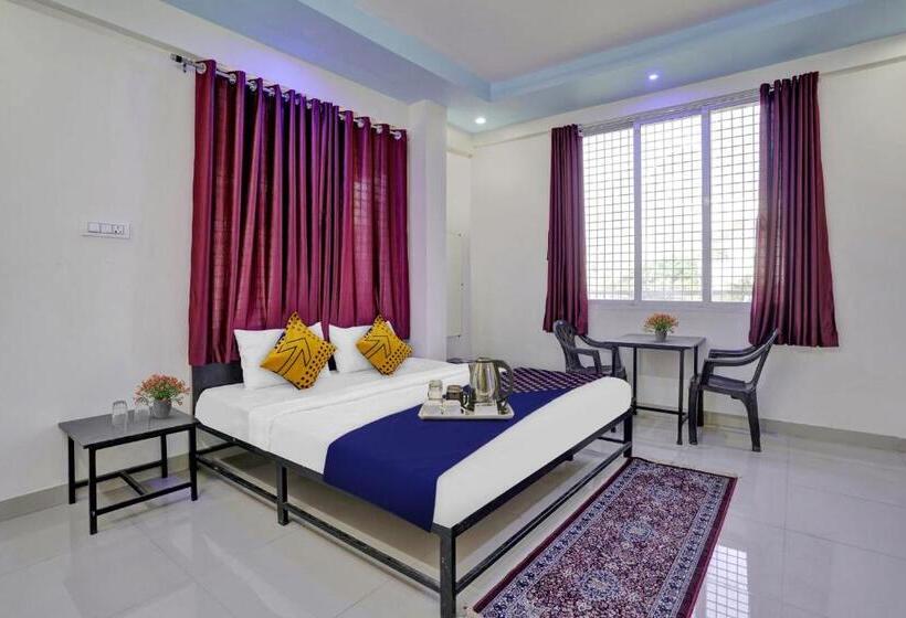 トリプルクラシックルーム, Oyo Flagship 70191 Vandanvilla Service Apartment