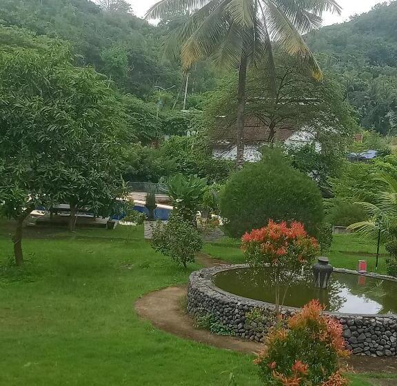 キングサイズベッドのデラックススイート, Cersen Resort Lombok