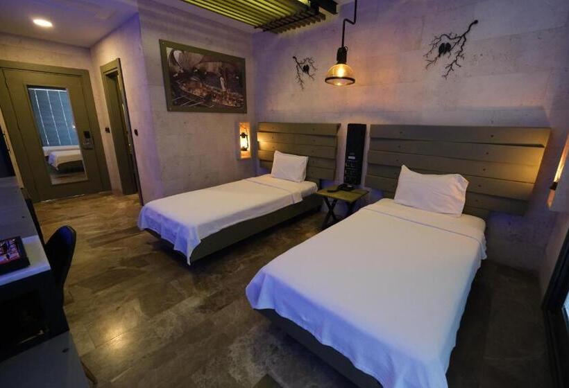 プールビュースタンダードルーム, Kosa Otel çeşme