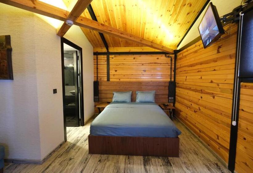 デラックスバンガロー, Kosa Otel çeşme