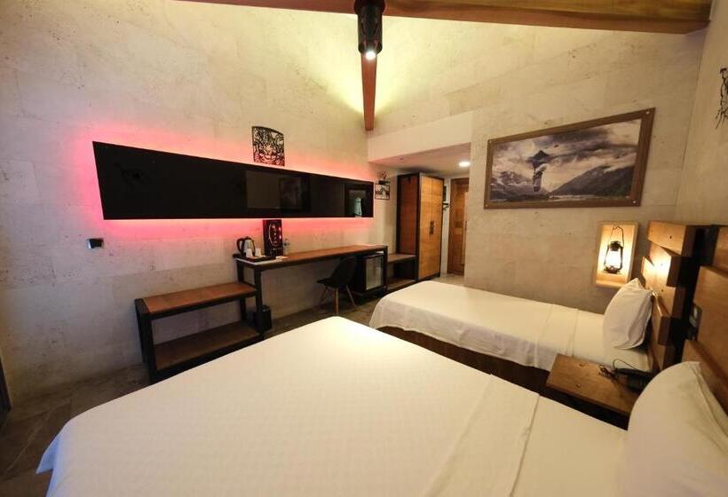 デラックストリプルルーム, Kosa Otel çeşme
