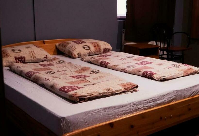 バス共有のスタンダードルーム, Deep Guest House
